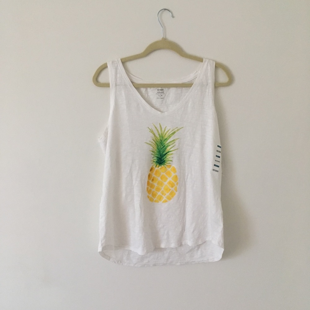 Old navy white tank top with pineapple